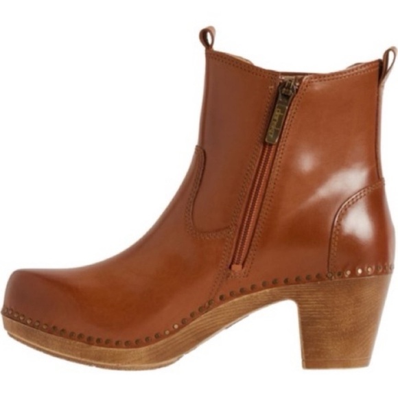 NWT Dansko Shayna Heeled Chelsea Boots
 Leather Sz 37 (US 6,5-7) - Picture 4 of 12